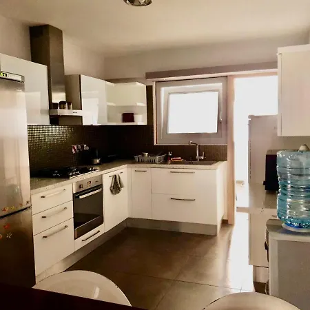 2-Bedroom Appartment In Center Nicosia Exterior photo