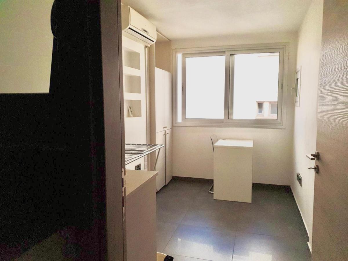 2-bedroom In Center *